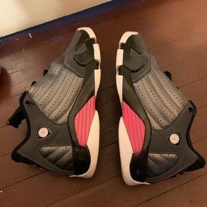 Jordan 14 hyper pink